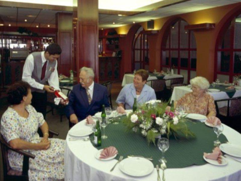 Hotel Nagyerdo Debrecen Bagian luar foto