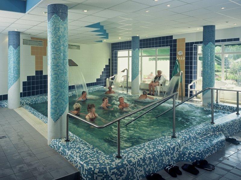 Hotel Nagyerdo Debrecen Bagian luar foto
